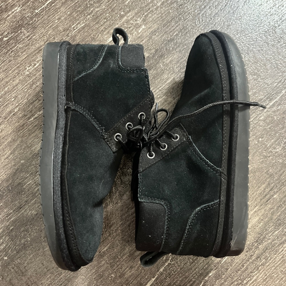 Koolaburra by Ugg Kids Black Suede Fur Lined Lace Up Boots Size 4